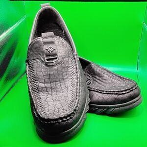 Elegant Black Textured Loafers for Men